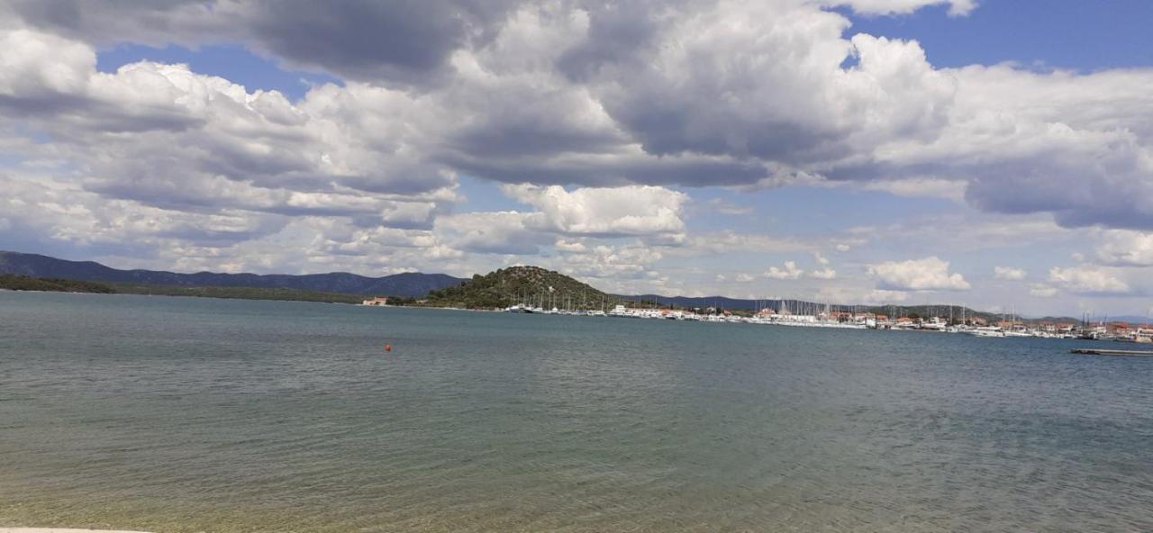 Beach Apartment Ana With Sea View, Balcony, Garden & Bbq, Murter - Dalmatia Exteriér fotografie